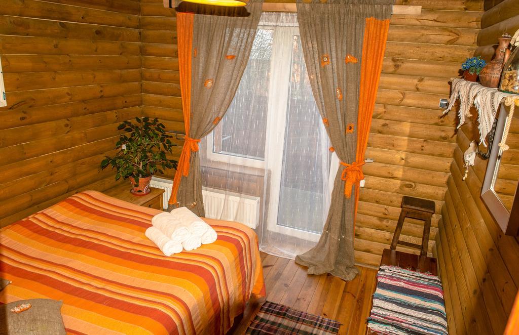 Hotel Usadba Belovezhskoye Pomestye Kamenjuki Exterior foto